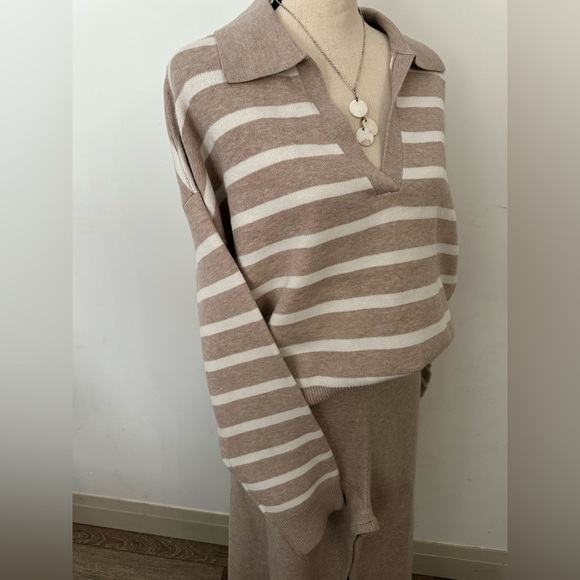 Nicole Miller Chic Striped Knit Set in Beige and Cream XL - Picture 4 of 11